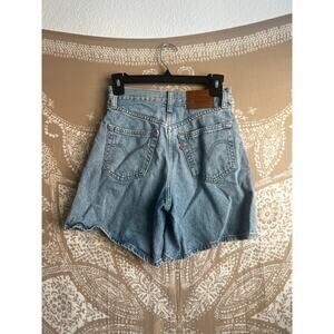Levi’s High Baggy Shorts Size 24 Light Wash